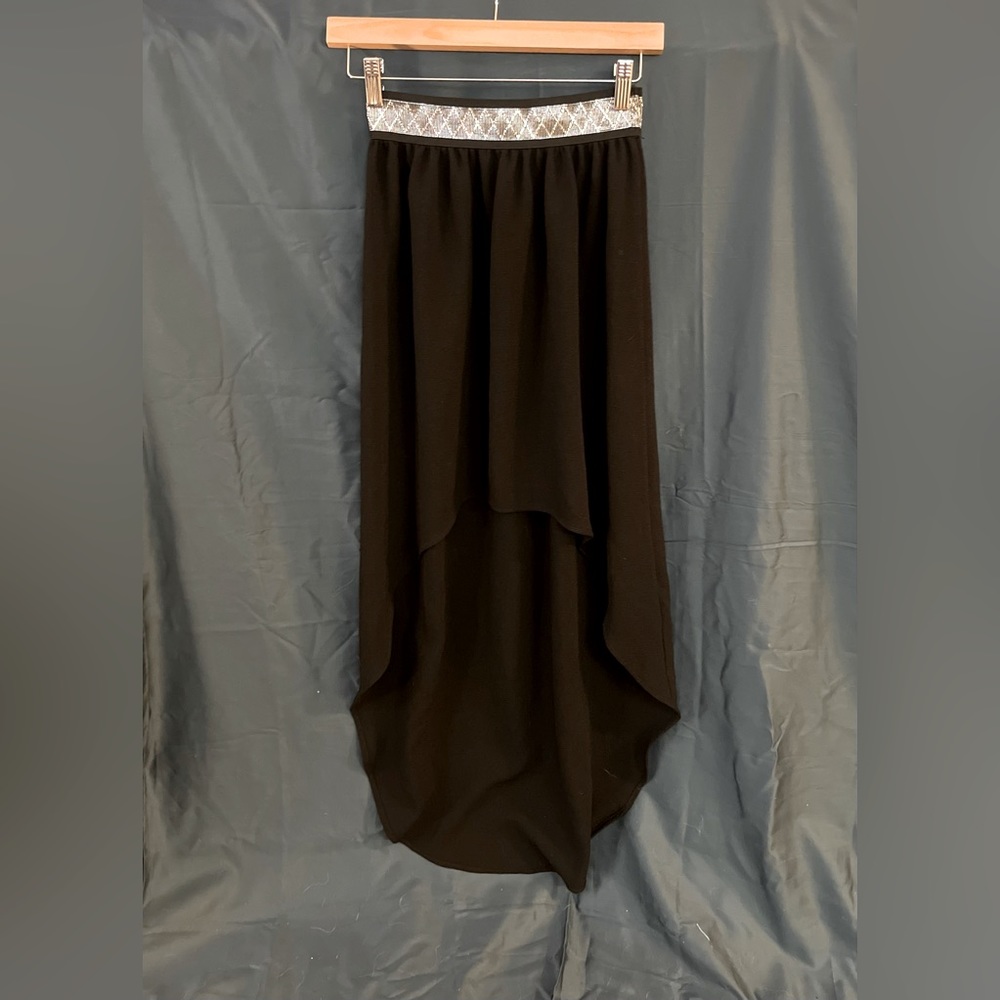 Francesca’s| High low skirt| size small